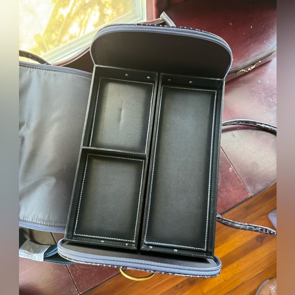 SENEGENCE | Blue Alligator Large Makeup Caddy - Picture 4 of 7